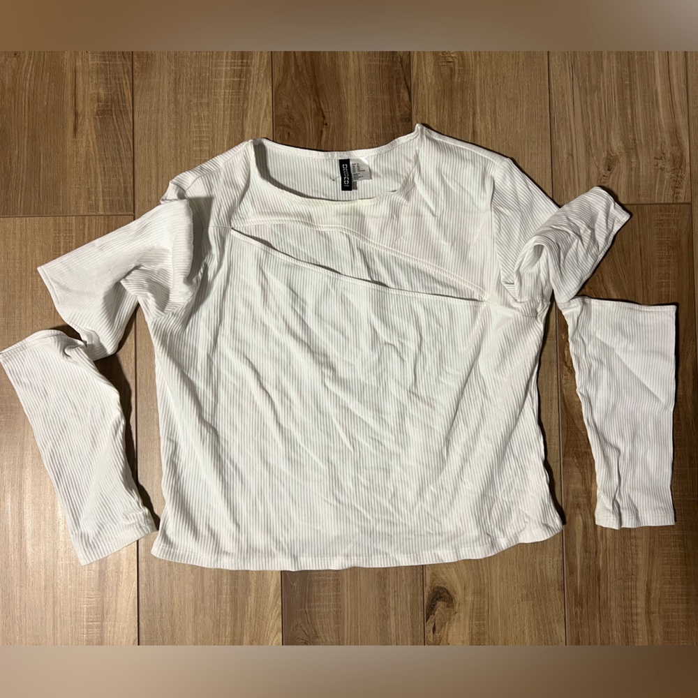 H+M white cut out top